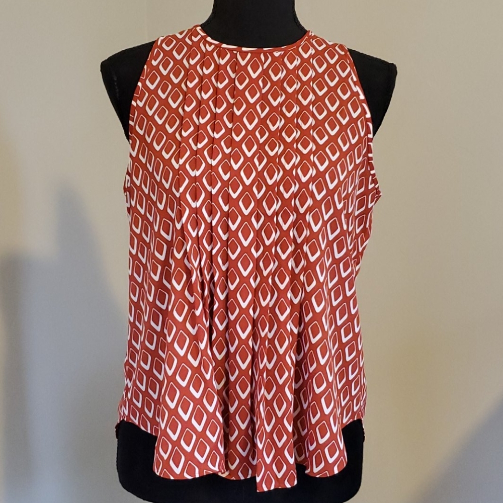 Ann Taylor Sleeveless pleated top